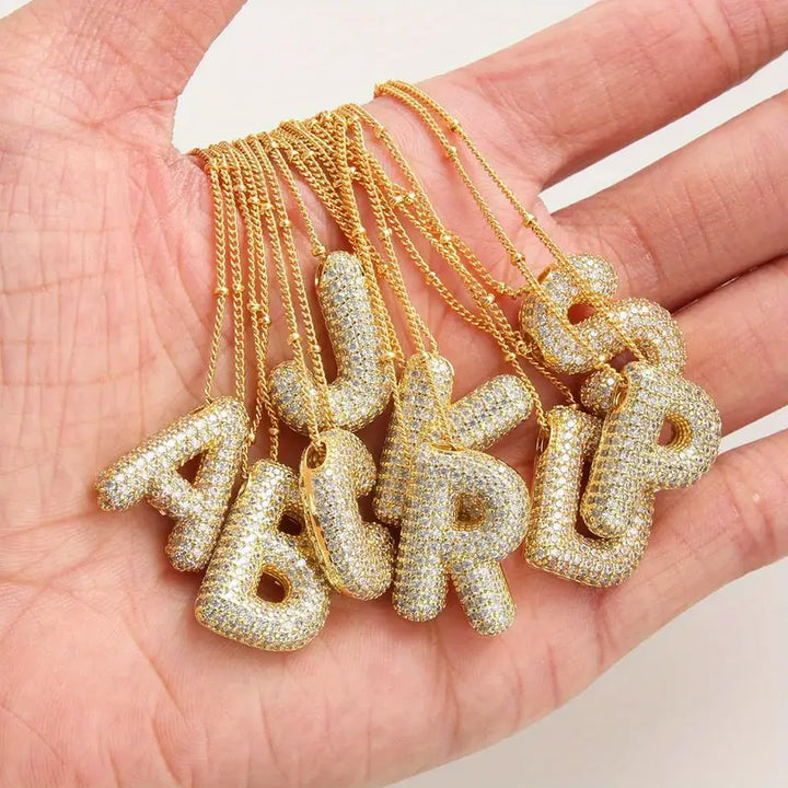 Set ogrlica s inicijalima u bubble letter stilu | Zlatna