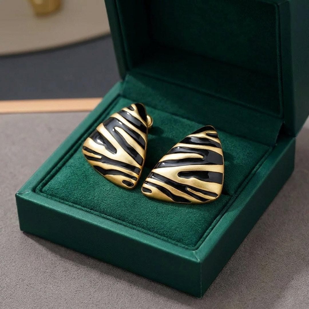 Trójkątne kolczyki sztyfty Zebra