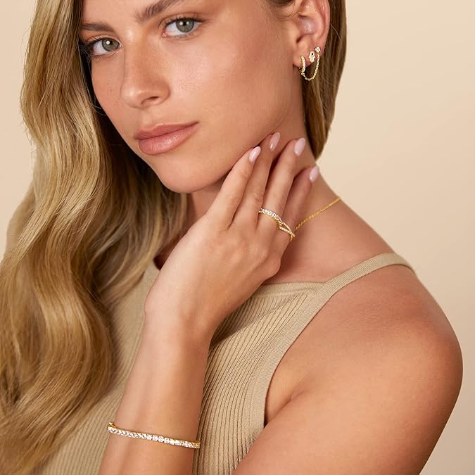Adella stud earrings | Gold