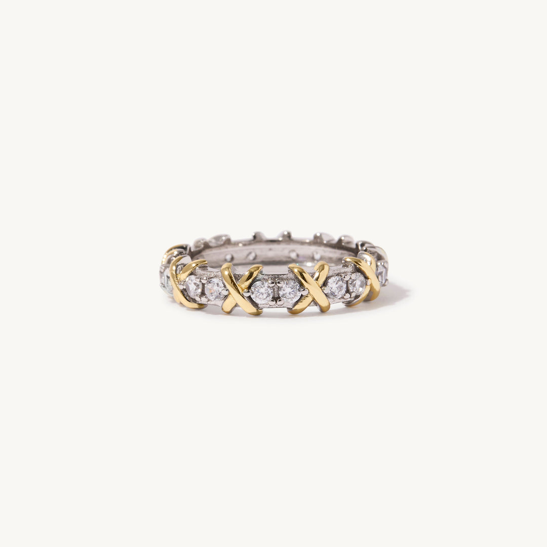 Gianna ring with a stone - Timeless elegance