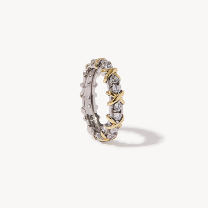 Gianna ring with a stone - Timeless elegance