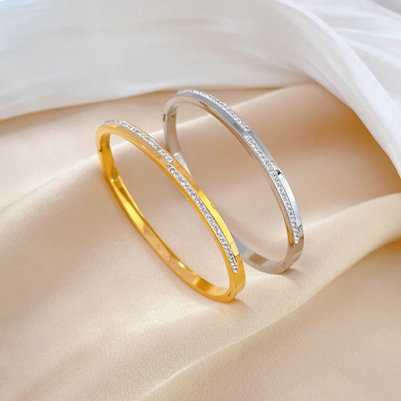 Aera Crystal Gold Bransoletka - Promienny blask kryształów dla codziennego glamour