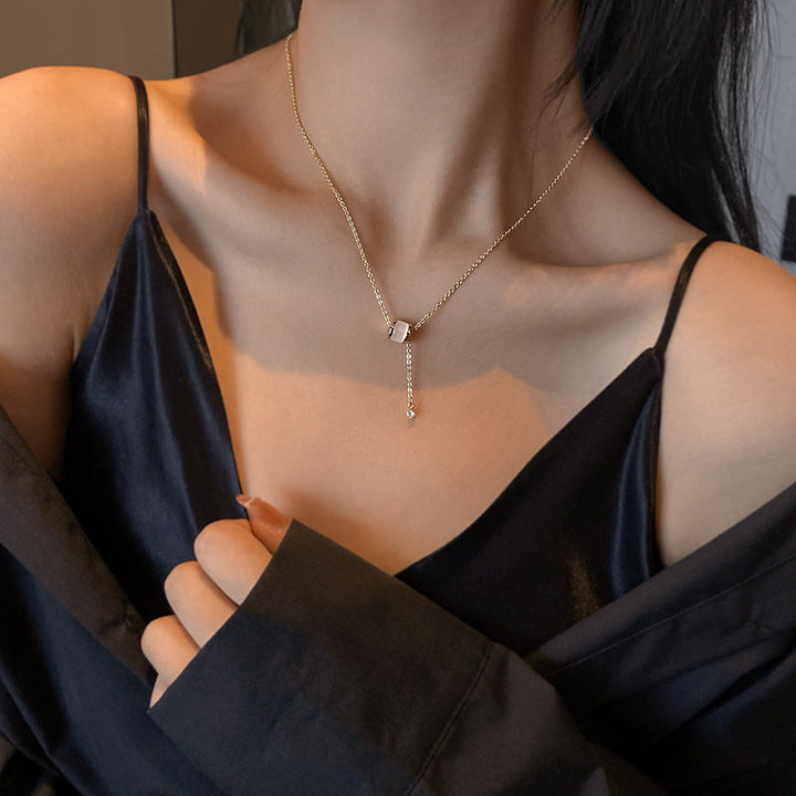 Lia Złoty Naszyjnik z Obojczykiem – Delikatna Złota Biżuteria na Obojczyk do Codziennego Glamour