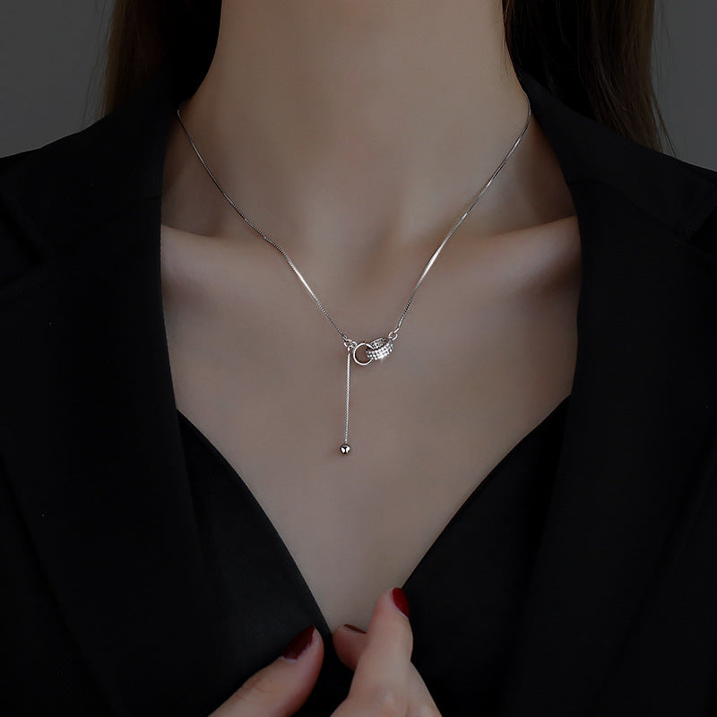 Janna Złoty naszyjnik z elegancką frędzlą