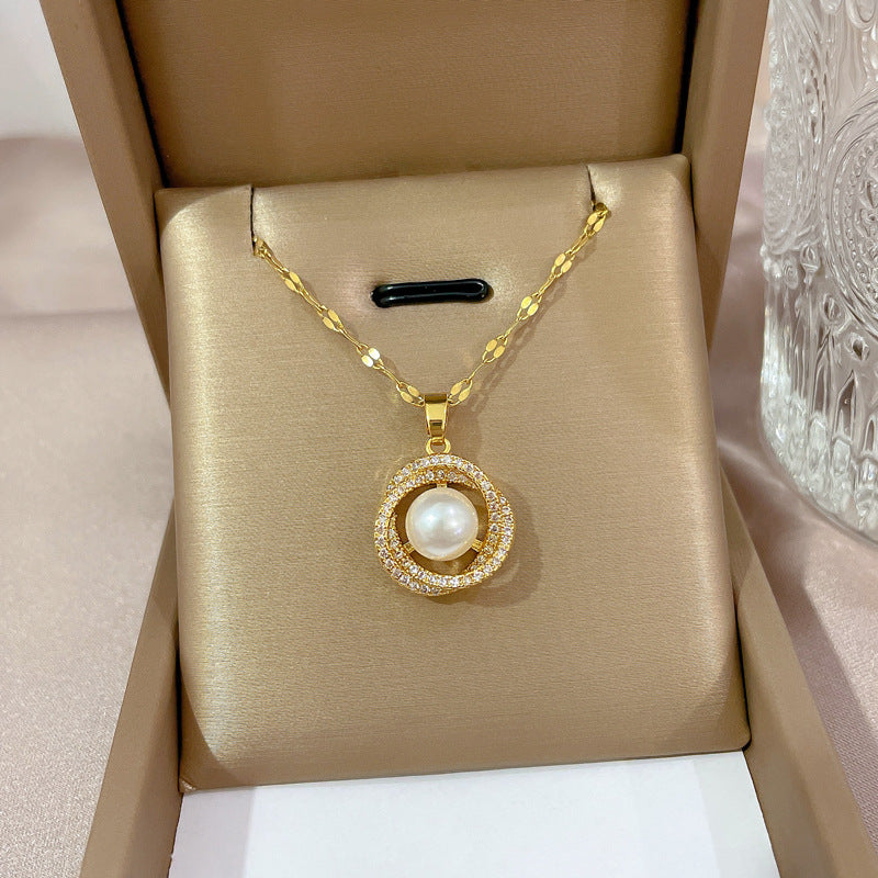 Elegancki wisiorek Burchette z pereł