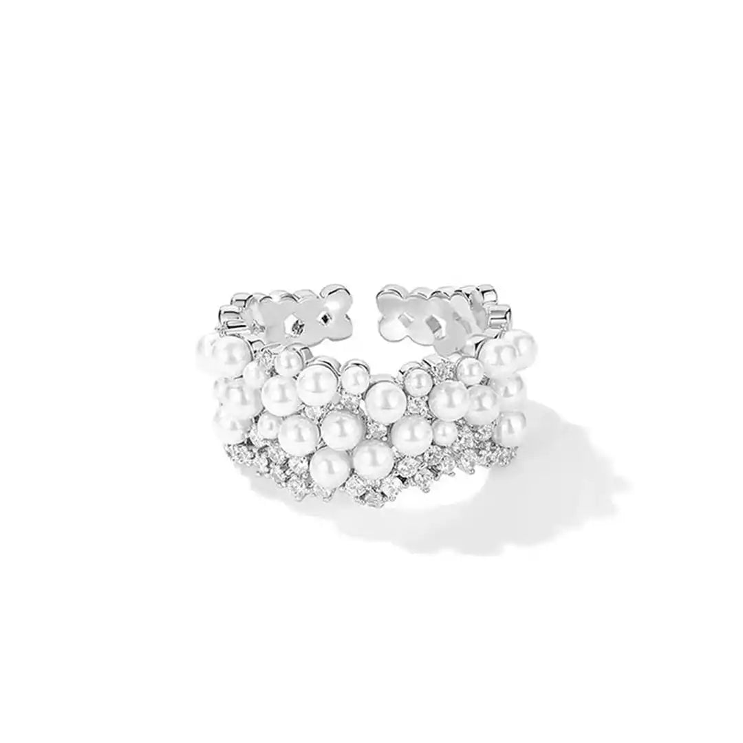 Adjustable vintage ring with pearl and zircons