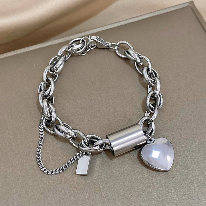 Masywna bransoletka Heartened z białego złota