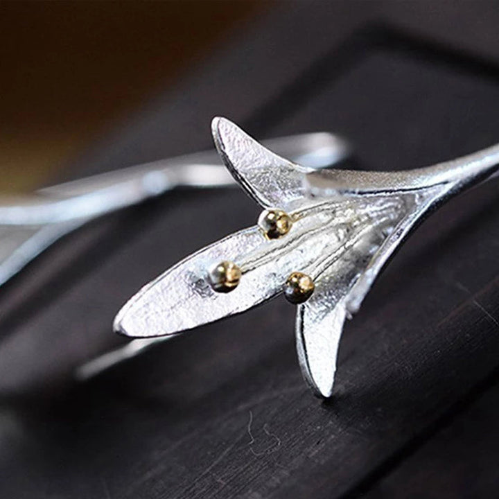 Unique silver earrings in a floral design