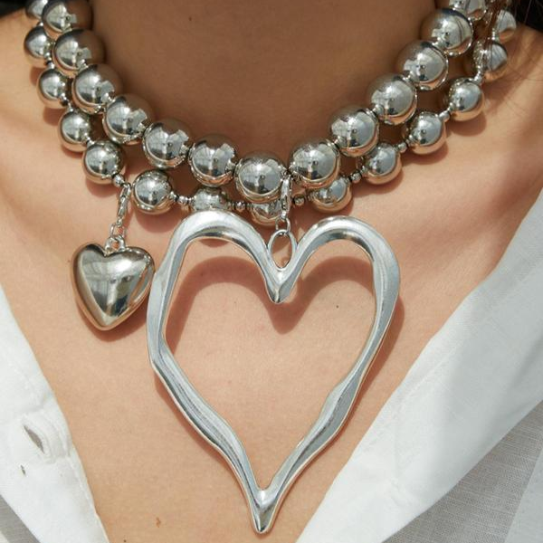 Set of two necklaces with heart-shaped beads