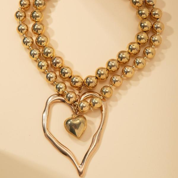 Set of two necklaces with heart-shaped beads