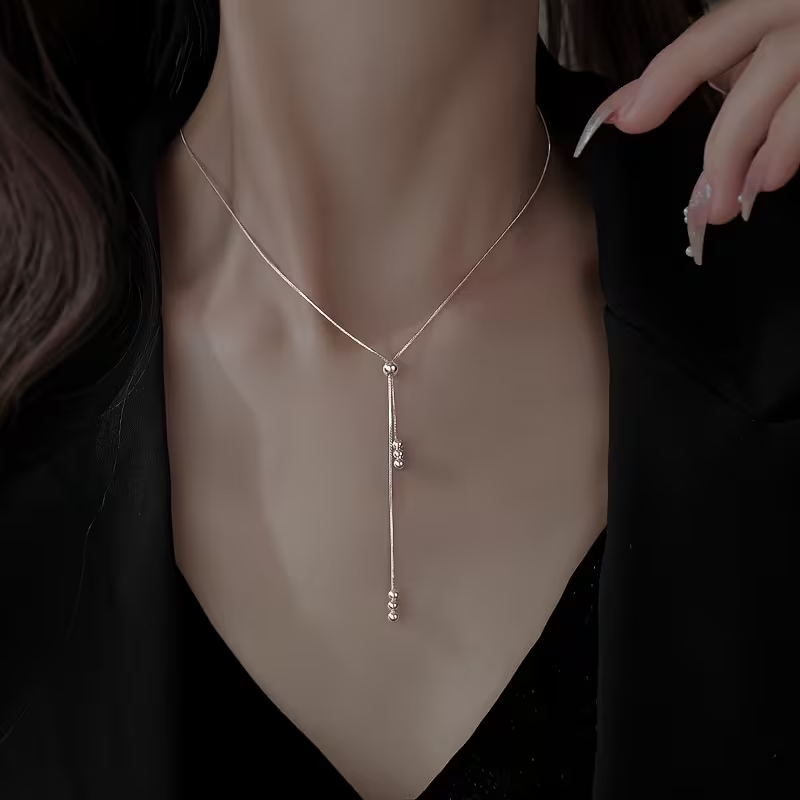 Elegancki naszyjnik wiszący z srebra próby 925
